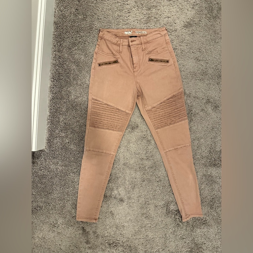 Blush high rise jegging